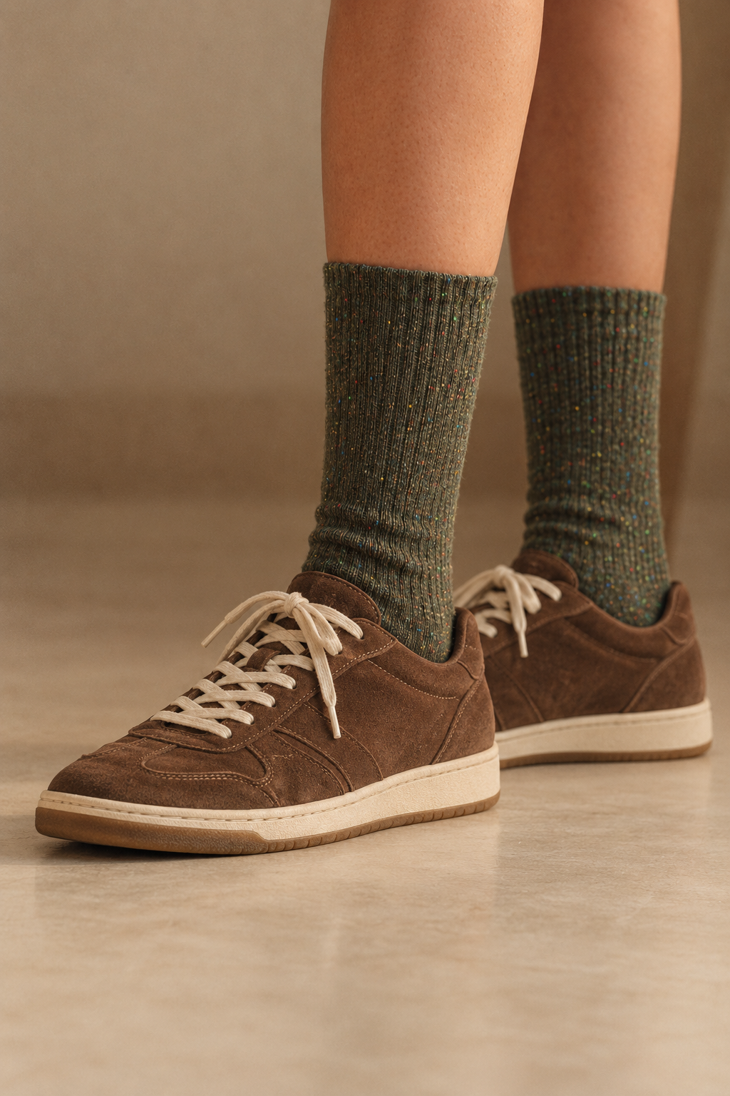 Women's Women's Textured Nep Ribbed Crew Socks Khaki