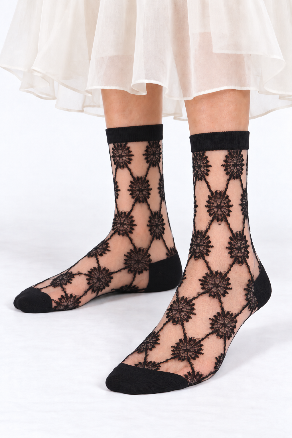 Women's Elegant Floral Sheer Crew Socks Black