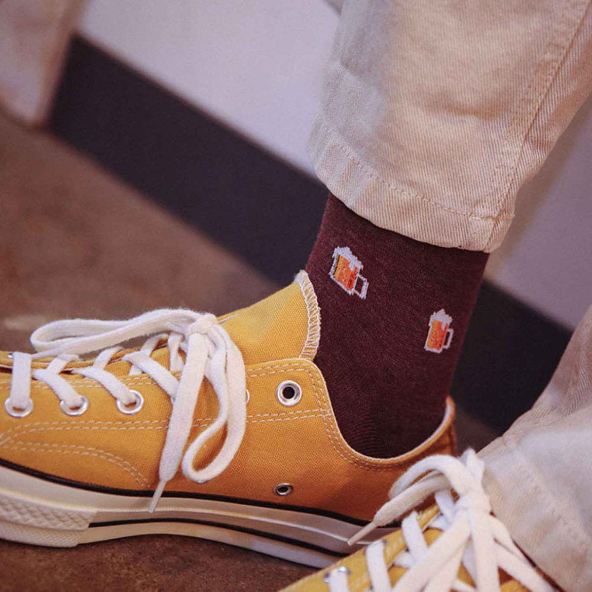 Men's Novelty Beer Pattern Crew Socks