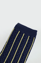 Women's Textured Cable Knit Everyday Socks Navy